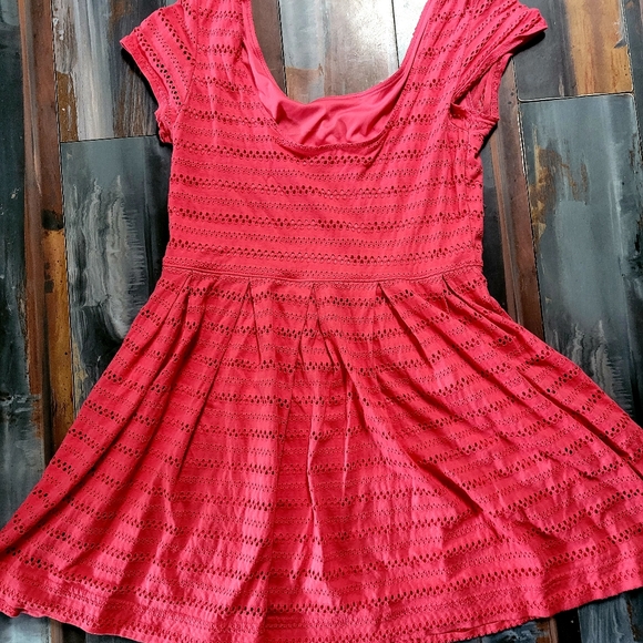 Dress - Picture 2 of 2